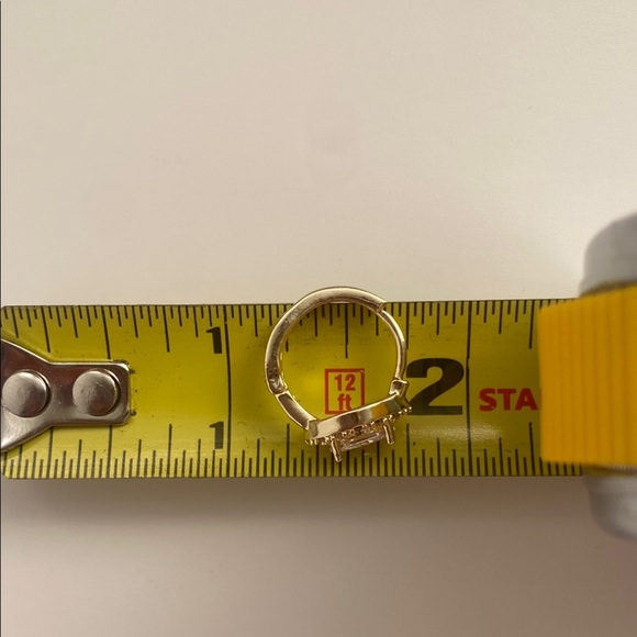 Elegant Gold Plated Earrings - Picture 4 of 4